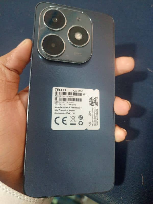 tecno spark 20 8+256 3