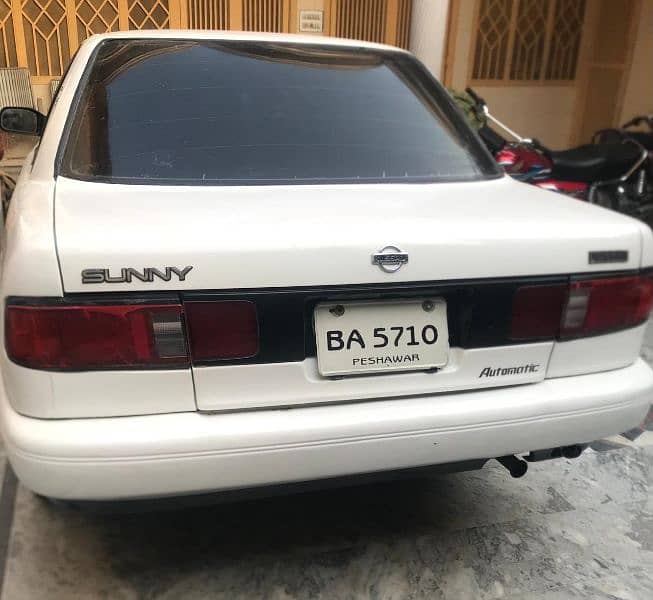 Nissan Sunny 1991 10