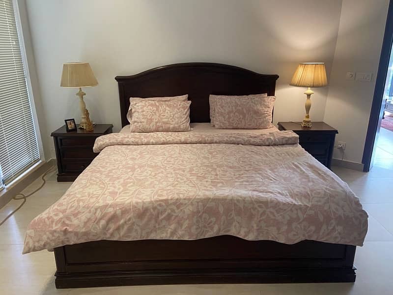 Classic bed for sale 2