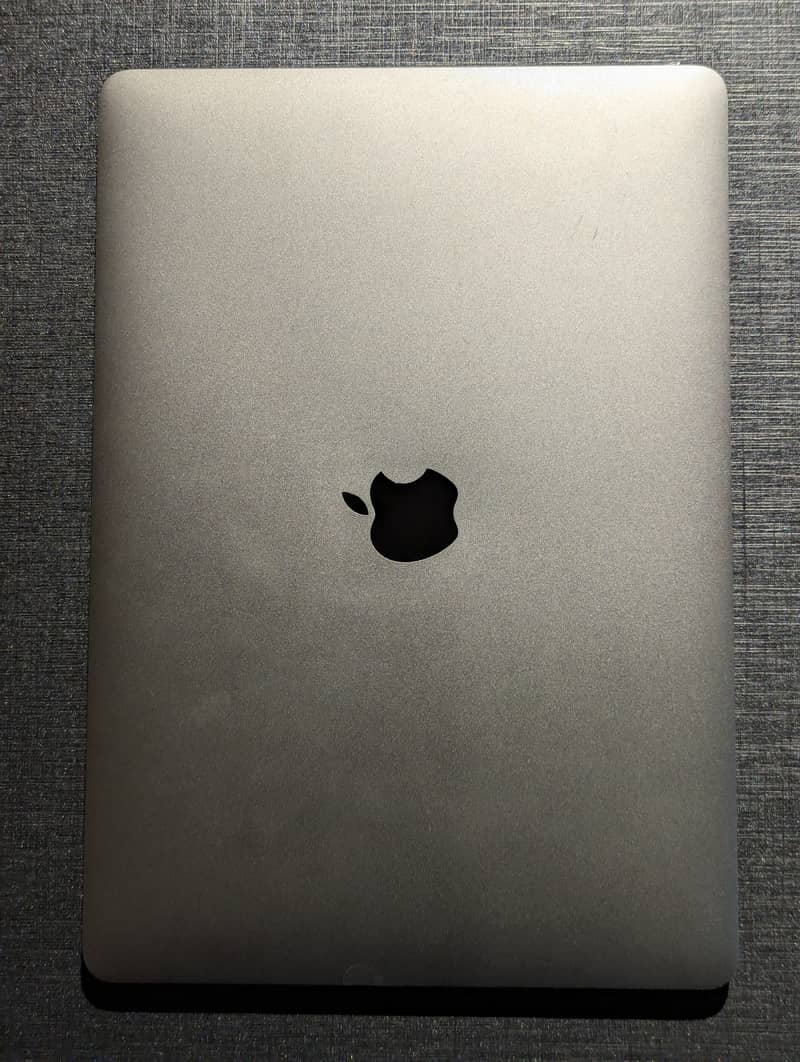 MacBook Pro 13" 2016 (Non-Touch Bar) - Pristine Condition 1