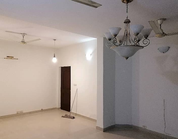 Highly-Desirable House Available In Askari 10 For sale 5