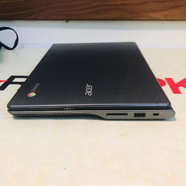 Acer c740 New 4GB ram 128gb SSD 5 hours battery backup 5