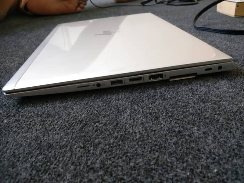 HP ELITE BOOK core i5 G6 8gen 8 GB 5