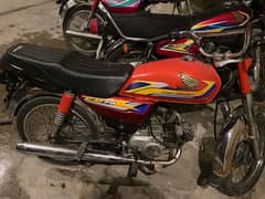 united bike ha engine bilkul fit ha koi awaz ni ha saff sutri bike h