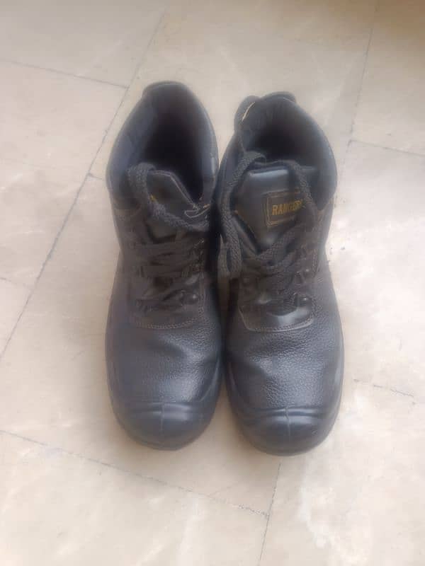 safety shoes 0