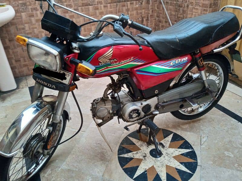 Honda CD-70 0