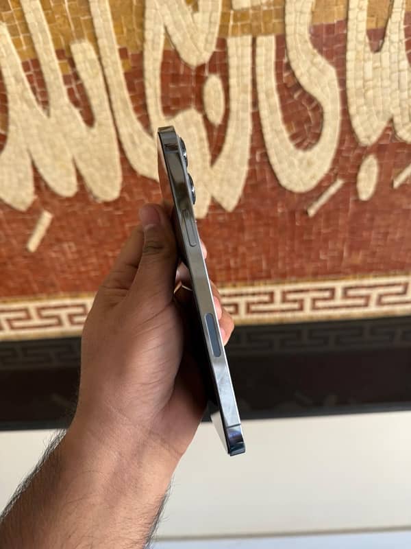 iPhone 13 Pro Max Blue 256gb PTA 3