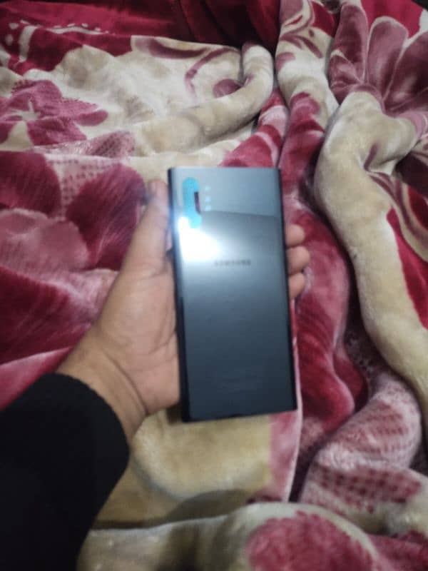 Samsung Note 10 plus 3