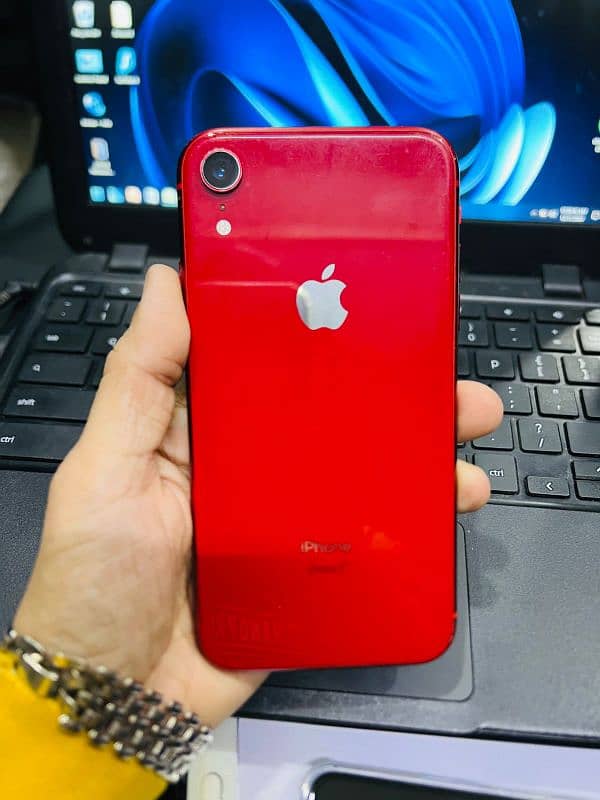 iphone xr 4