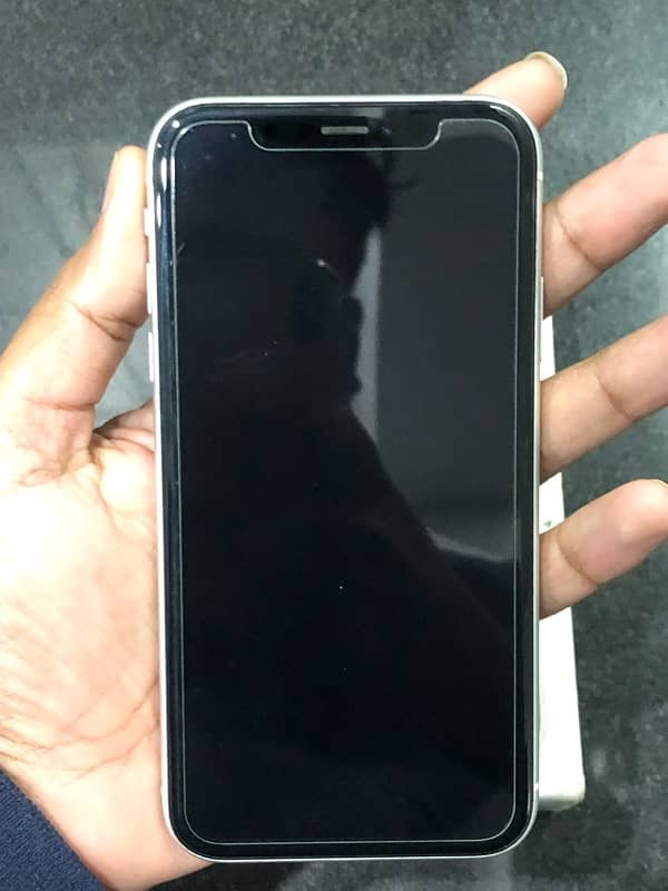 iPhone XR 256GB Dual PTA Approved with box 1