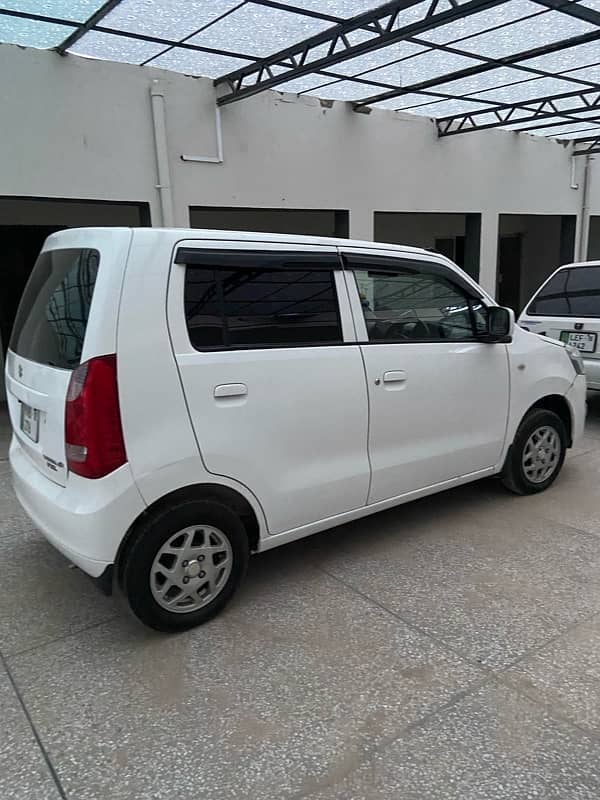 Suzuki Wagon R 2018 4