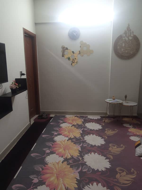 FLAT FOR SALE GULSHAN-E-IQBAL BLOCK-4 3