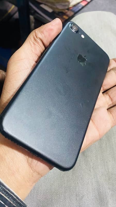 iphone 7      pta  256gb   exchange possible 2