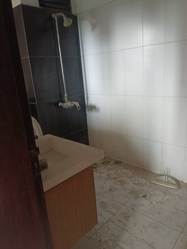 6 Marla 2 Bedroom Flat For Sale In Askari 11 Rs. 18000000 5