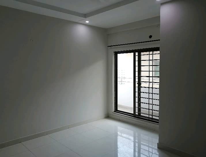 10 Marla Flat For Rent In Askari 11 Lahore 1