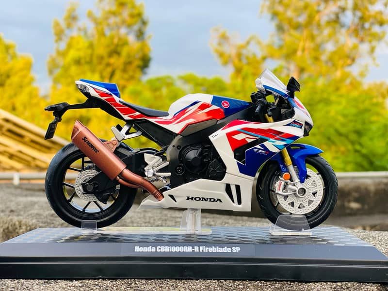 Kawasaki Ninja H2 supersport bike H2R scale motorcycle Diecast 11