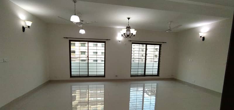 Newly Constructed 3-Bed Flat For Rent In Askari-11 Lahore 2