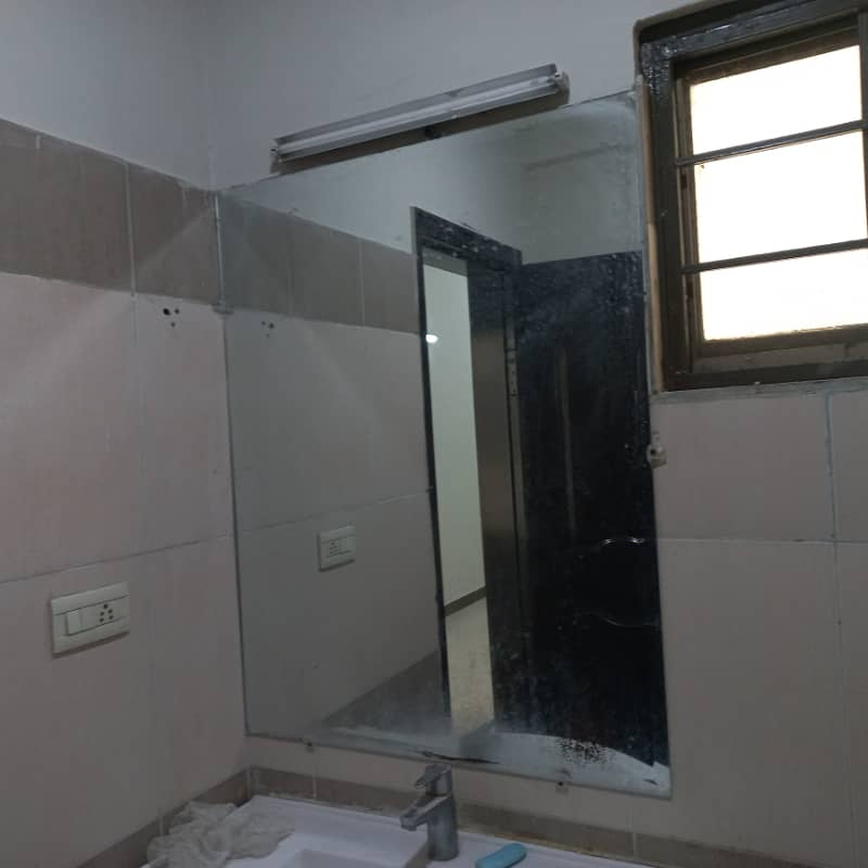 4-Bedroom Flat For Rent In Sector B Askari 11 Lahore 5