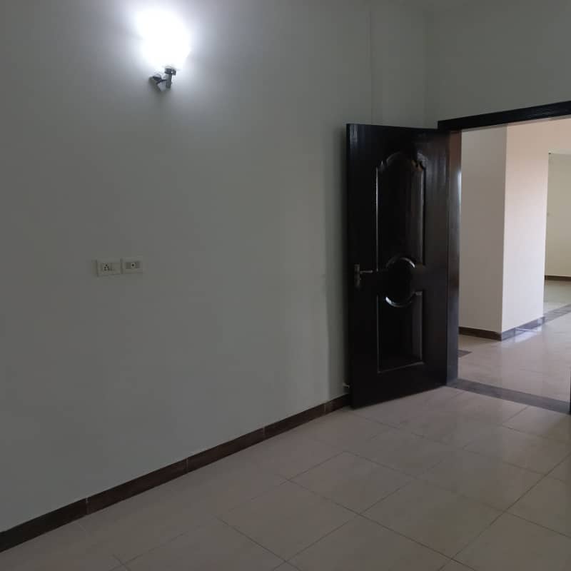 4-Bedroom Flat For Rent In Sector B Askari 11 Lahore 9