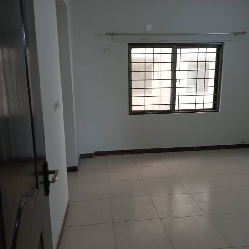 3-Bedroom Flat For Rent In Sector B Askari 11 Lahore 6