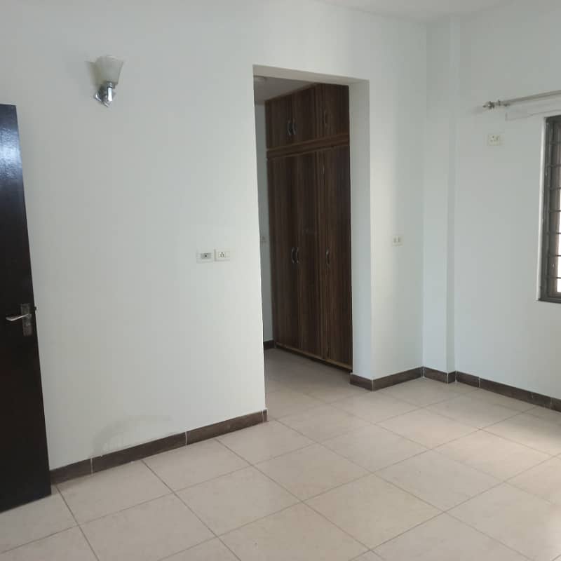 3-Bedroom Flat For Rent In Sector B Askari 11 Lahore 7