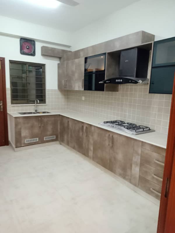 Brand New 3-Bedroom Flat For Rent In Sector D Askari 11 Lahore 3