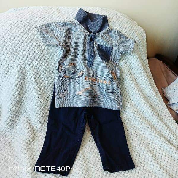 FAIR LIKE NEW CLOTHS FOR BABY BOY. SIZE FROM NEW BORN TO 1.5 YEAR. 6