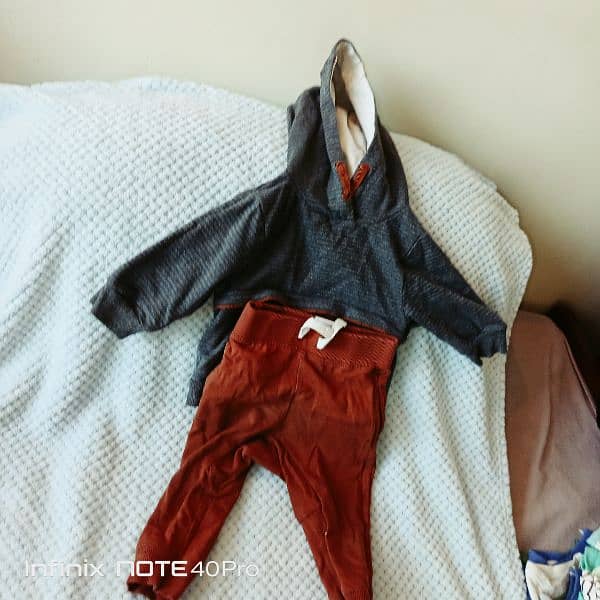 FAIR LIKE NEW CLOTHS FOR BABY BOY. SIZE FROM NEW BORN TO 1.5 YEAR. 10