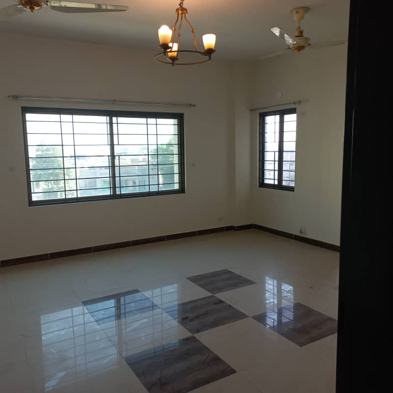 A fordable 12-Marla 4-Bed Apartment Available For Rent 4