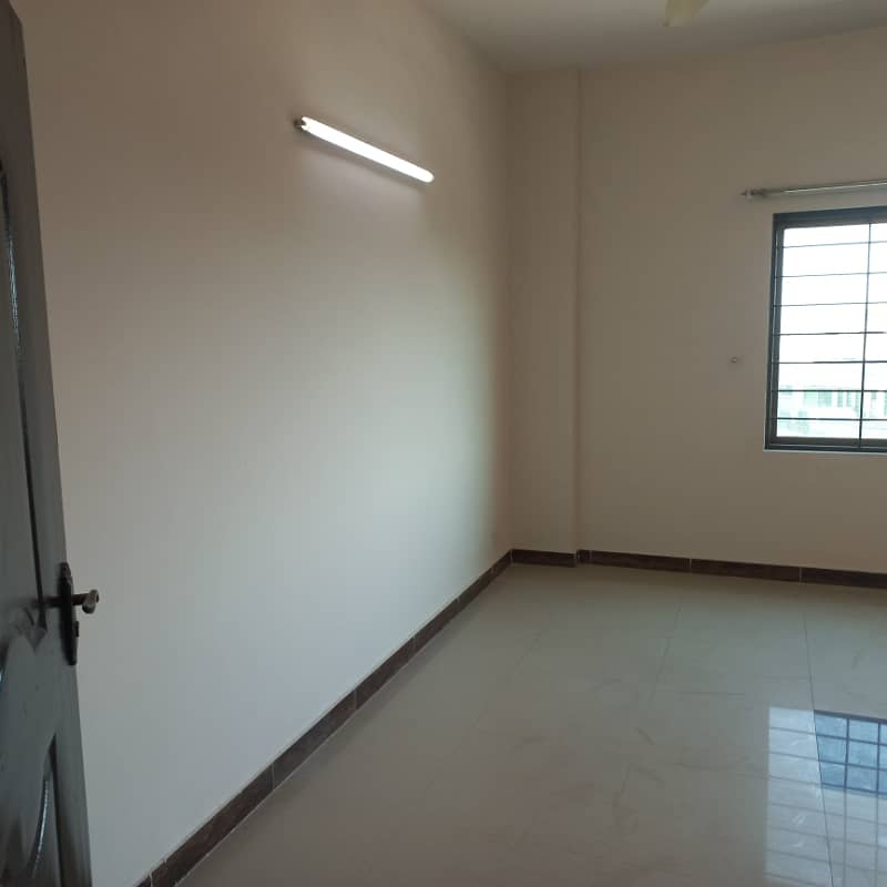 A fordable 12-Marla 4-Bed Apartment Available For Rent 5