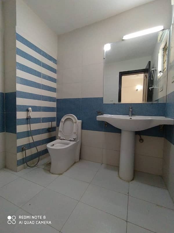 Ideal Location Near McDonald's Flat For Sale 19