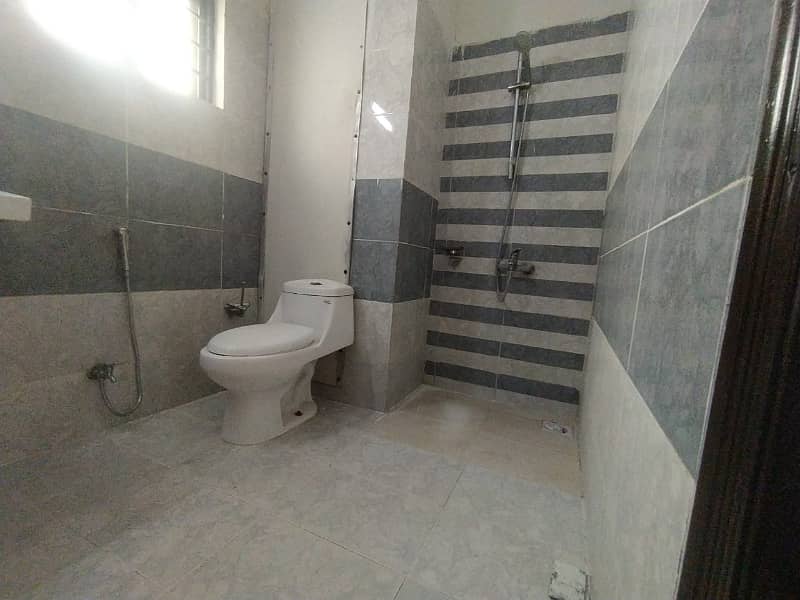 Ideal Location Near McDonald's Flat For Sale 24