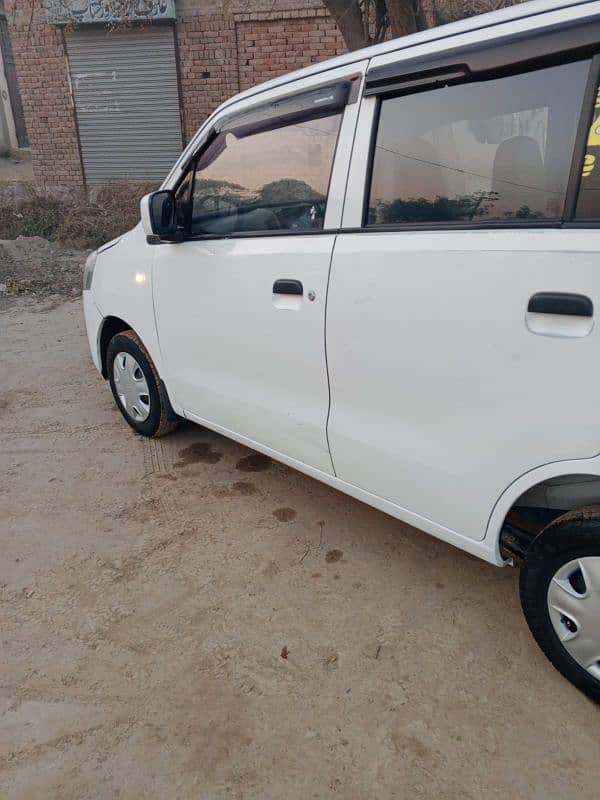 wagon R 2014 model urgent sale 3