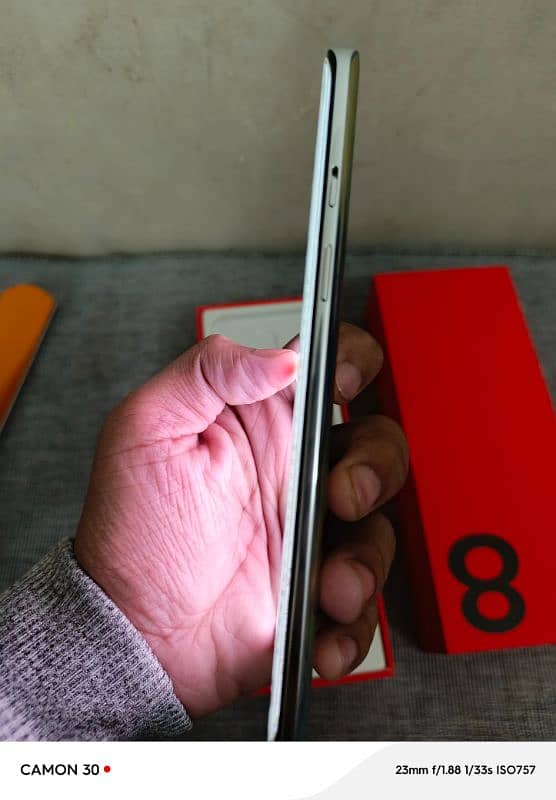 OnePlus 8 with original box charger Global dual sim Approve 7