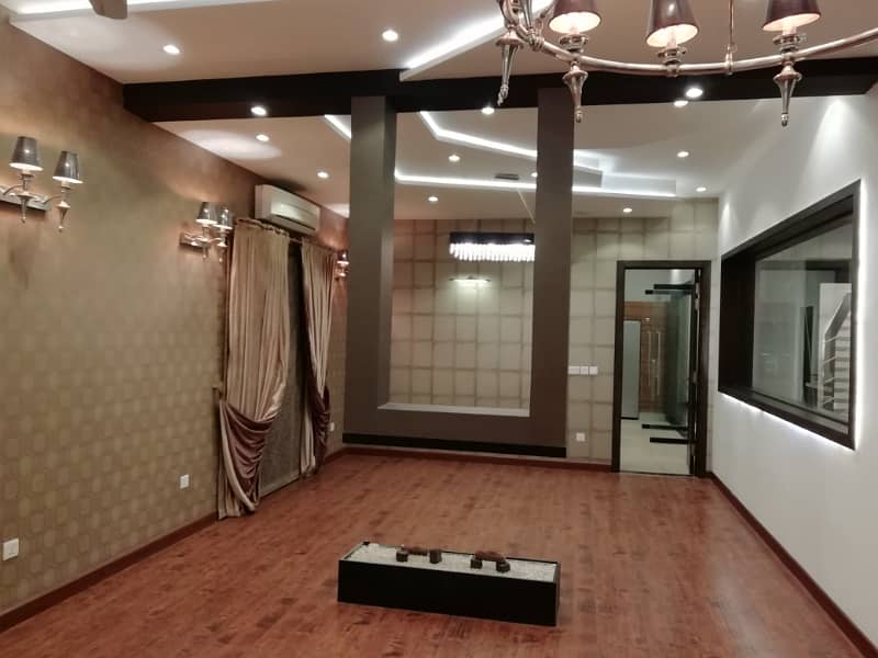 1 Kanal House for Rent Out Class Nice House Shower Caben Bath DHA Phase 3, Lahor 11