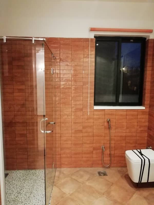 1 Kanal House for Rent Out Class Nice House Shower Caben Bath DHA Phase 3, Lahor 17