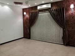 1 Kanal House for Rent Out Class Nice House Shower Caben Bath DHA Phase 3, Lahore