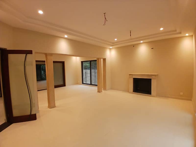 Defence Kanal new Luxury Latest Designer Bungalow for rent 3