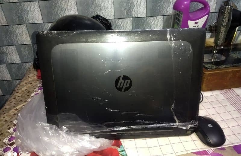 HP Z BOOK 1