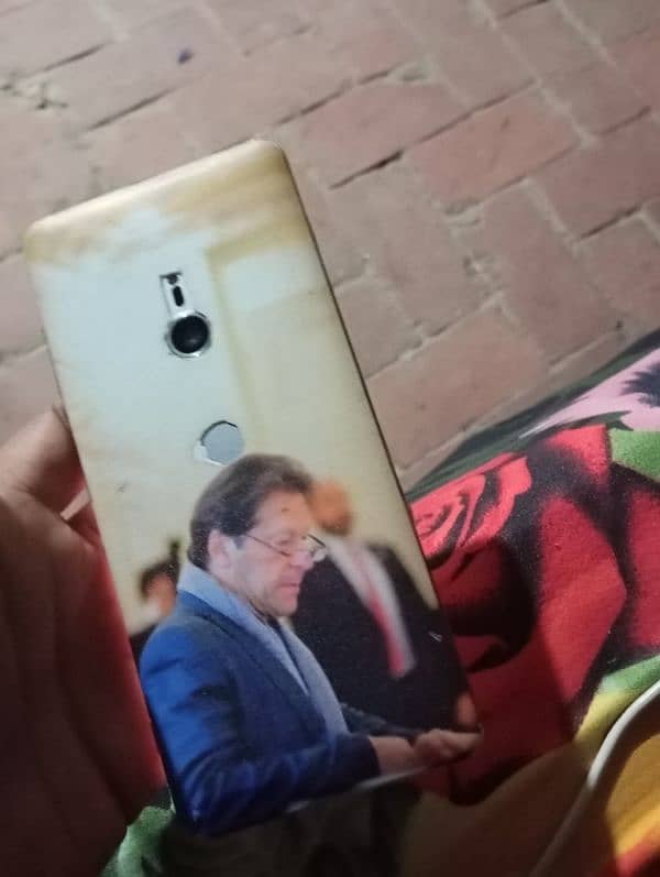 sony xperia xz3 pta proved condition raf hai 4 64 pic dakhly 0