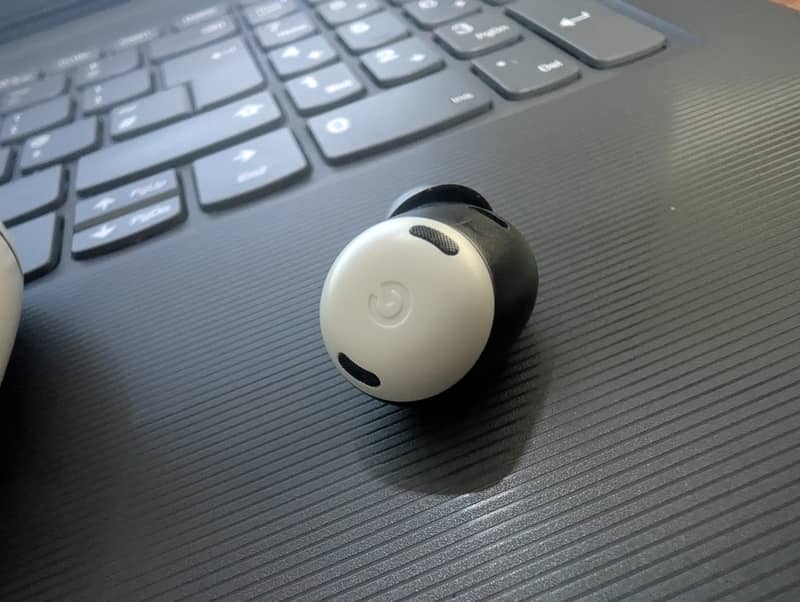 Google Pixel Buds Pro - Excellent Condition. 3