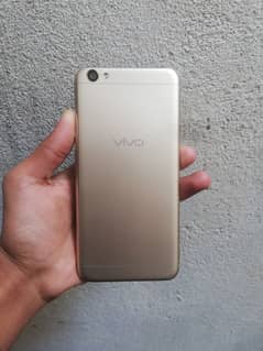 urgent for sale. . . vivo 6 128. . . 03180824338