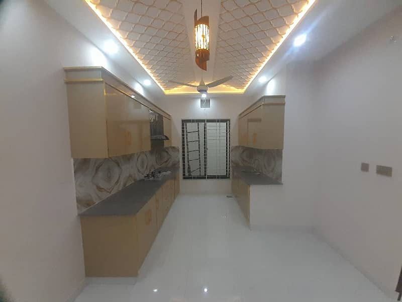 Prime Location In Shaheen Villas House For sale Sized 6 Marla 0