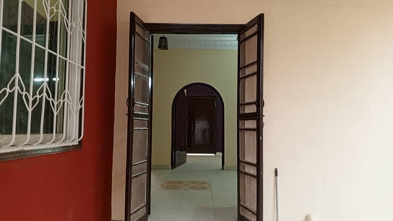 Double Storey 275 Square Yards House Available In Gulshan-E-Iqbal - Block 13-D2 For Sale 34