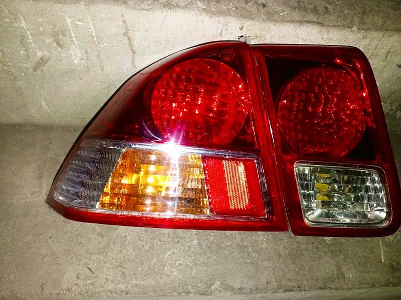 Honda Civic 2004back light's available 0