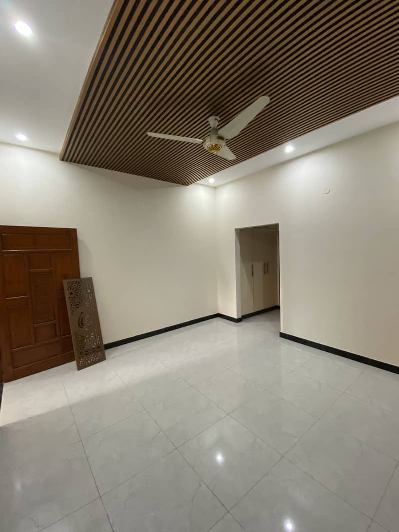 Brand New And Beautiful House For Sale In Faisal Town 5