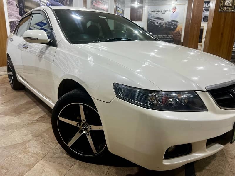 Honda Accord 2003 import 2006 outclass car 6