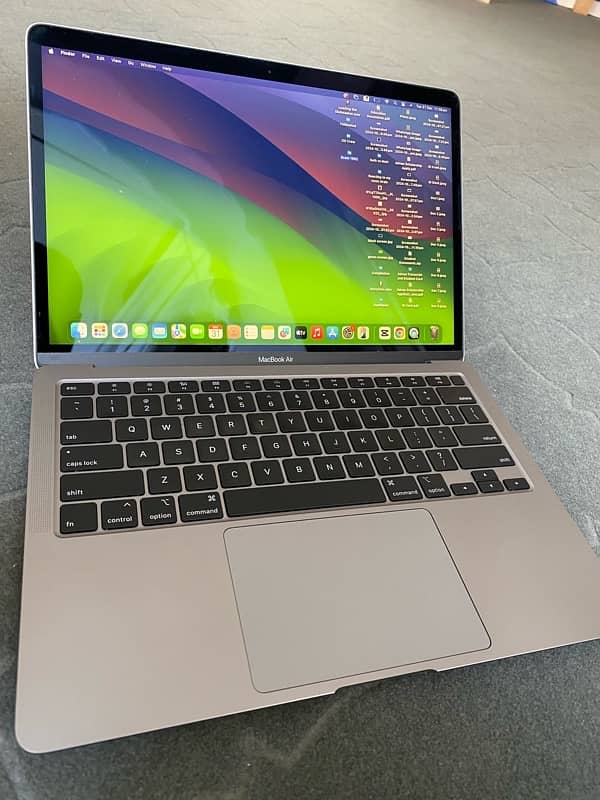 MacBook Air 2020 - i3 - 8/256GB 0