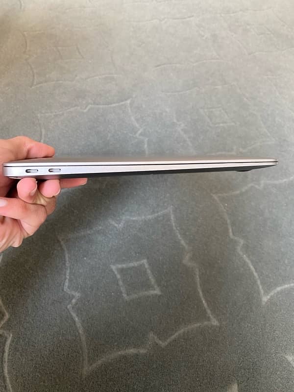 MacBook Air 2020 - i3 - 8/256GB 2