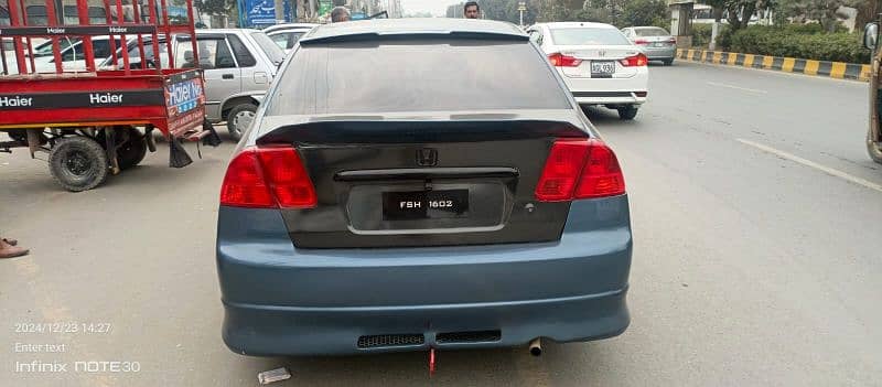 Honda Civic 2005 3